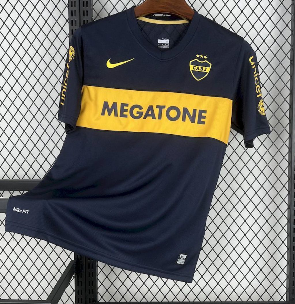 Boca Juniors 2007 – Glory Worn on the Chest