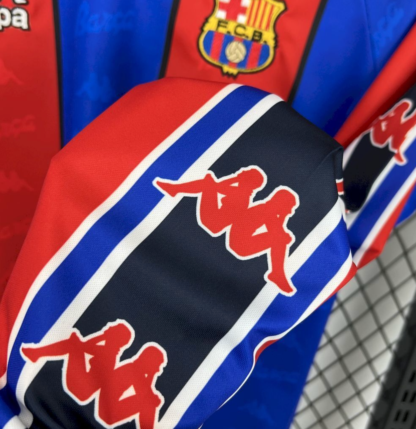 FC Barcelona 1995–97 Home Jersey – Retro Long Sleeve (Kappa Era)