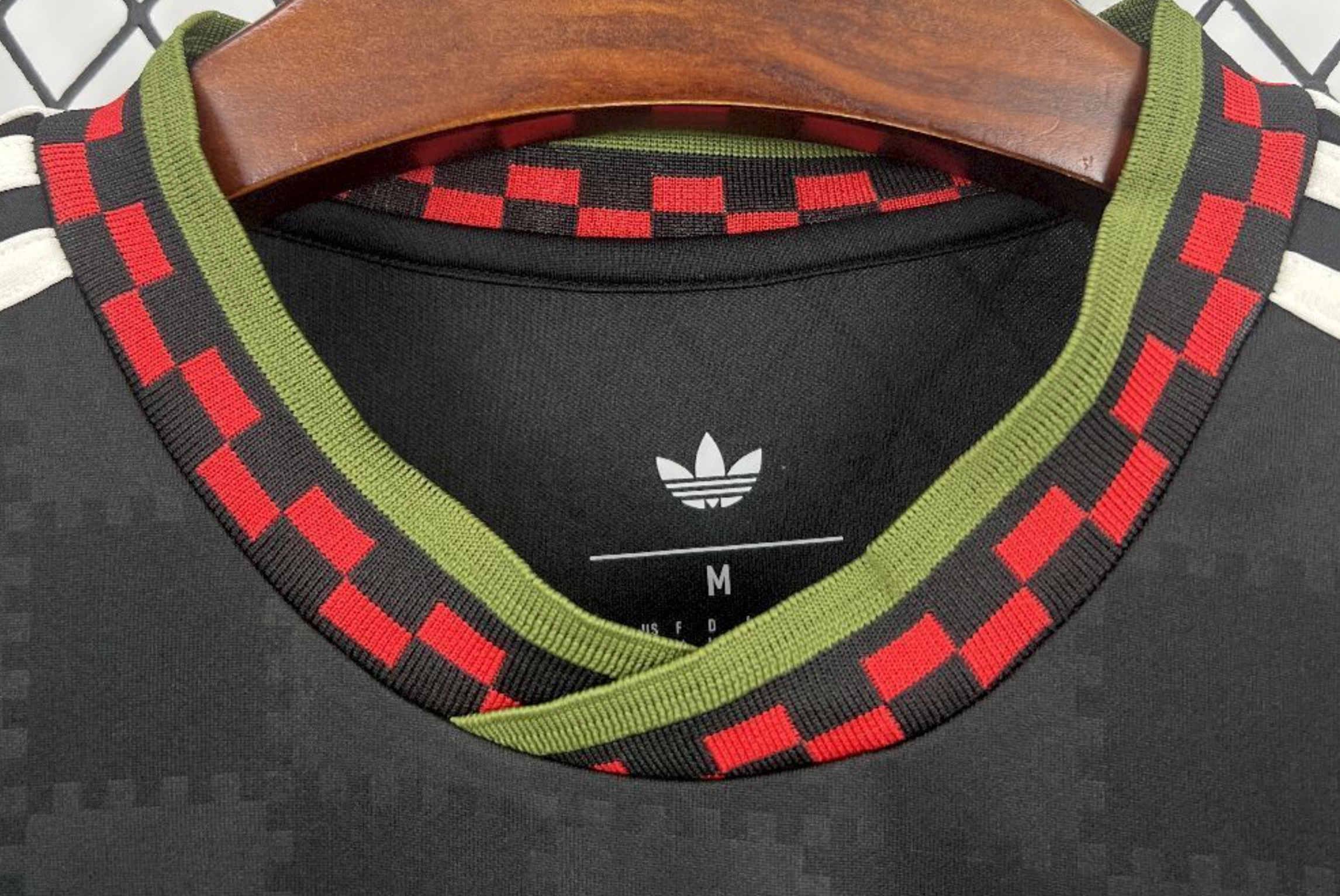 Bayern Munich Black Heritage Jersey – Fan Edition 2025/2026