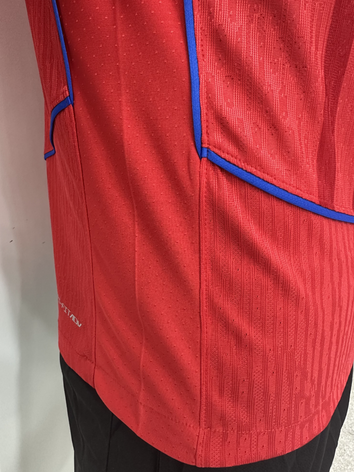 Paris in Red — PSG Away Legacy 2025/2026