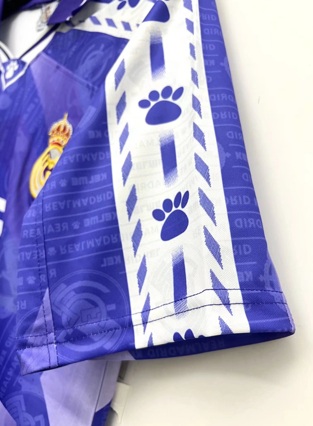 Real Madrid Away Jersey 1996/97 – A Legacy Worn in Blue