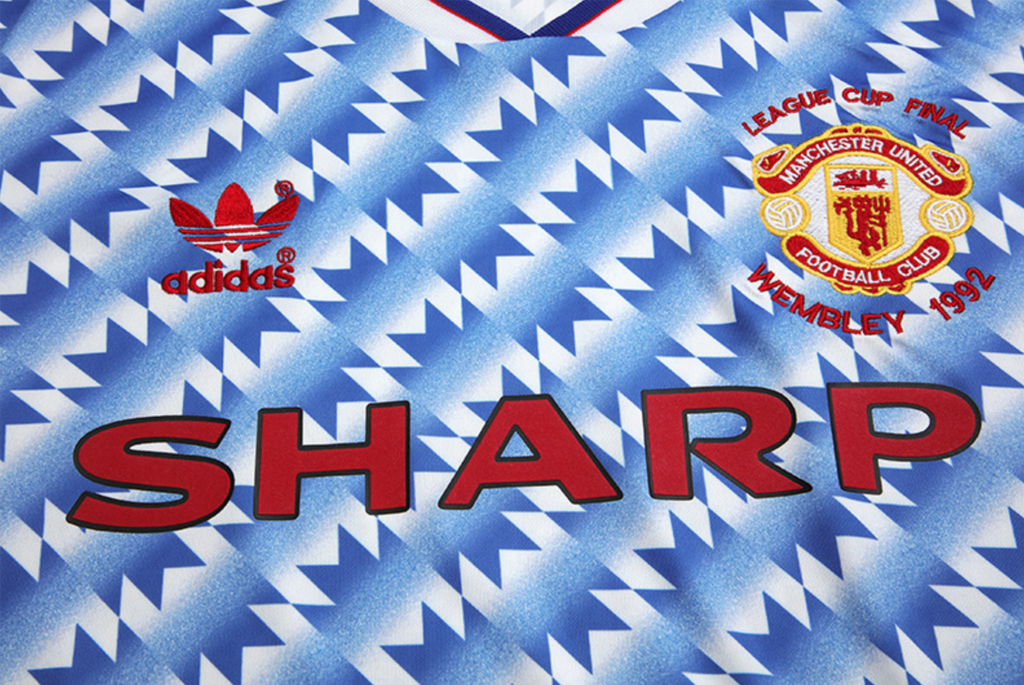 Manchester United Away Jersey 1990–92 | A Classic of Football History