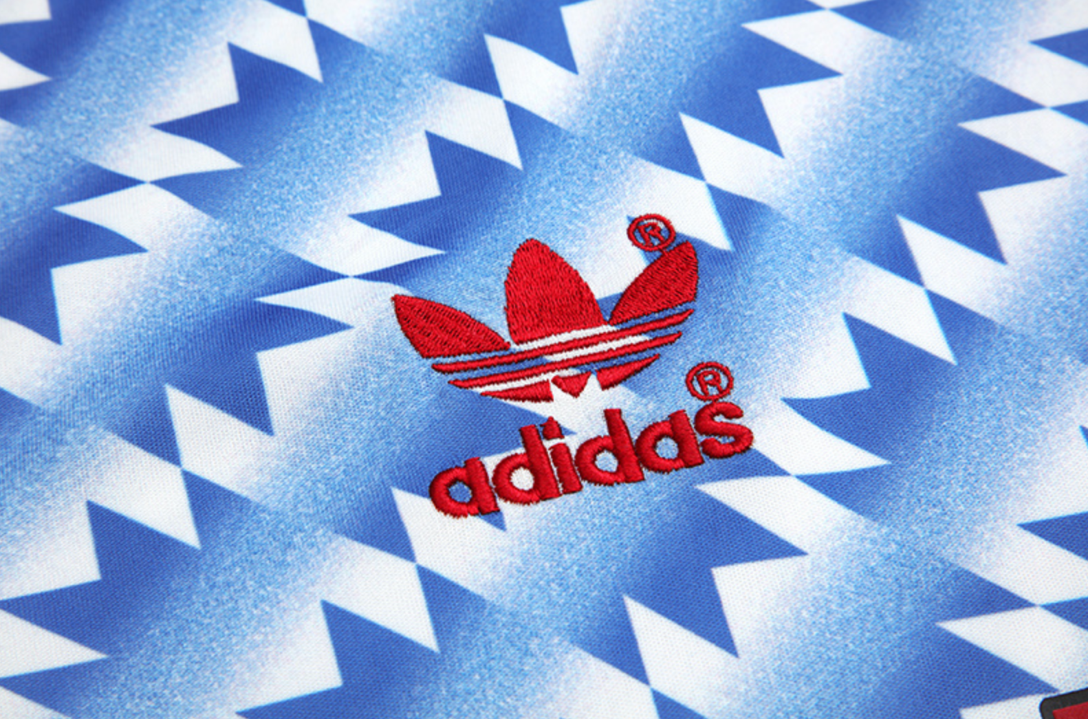 Manchester United Away Jersey 1990–92 | A Classic of Football History