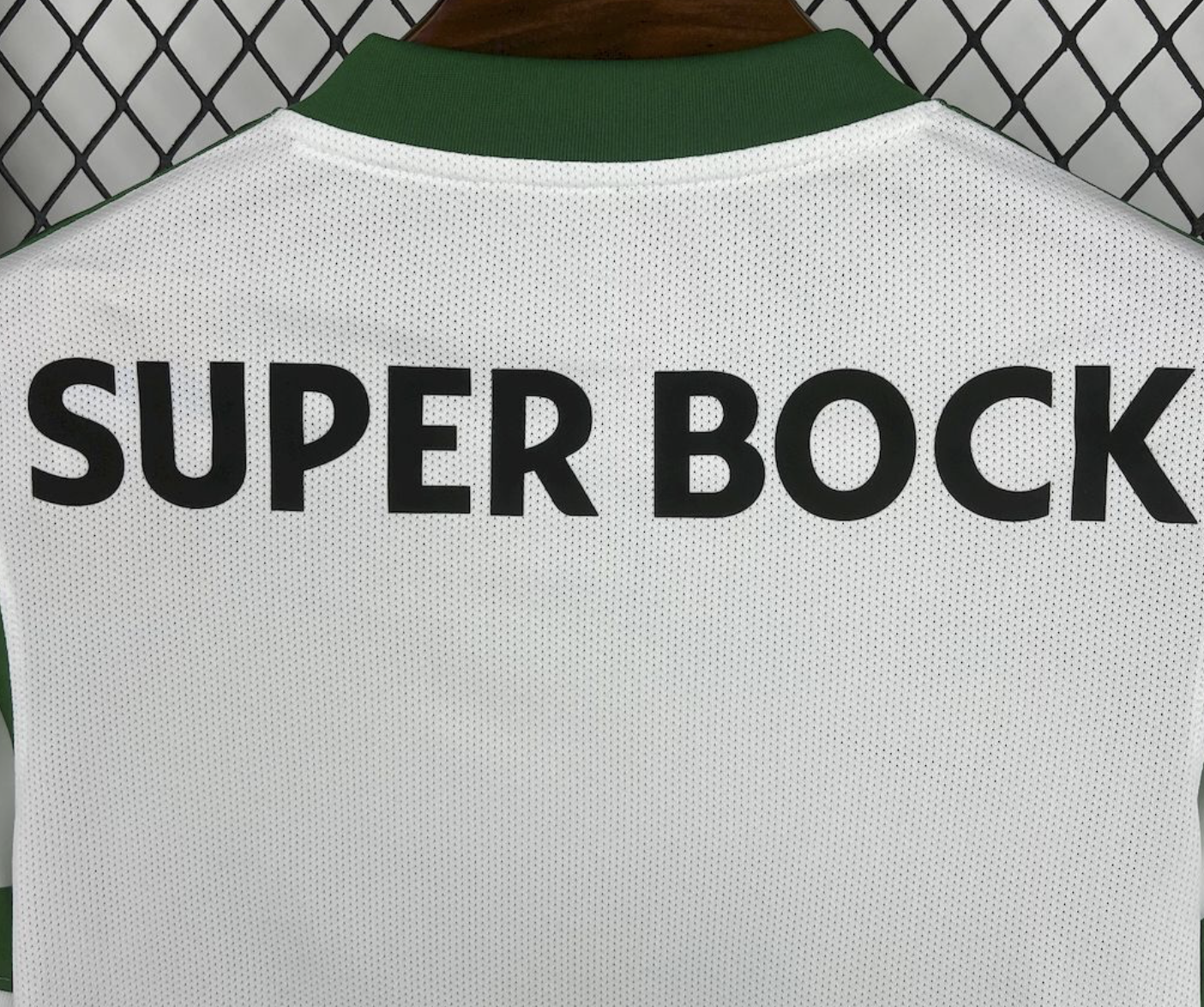 Sporting CP Home Jersey 2025-2026 | Green & White Hoops – KICKOFF Football Culture
