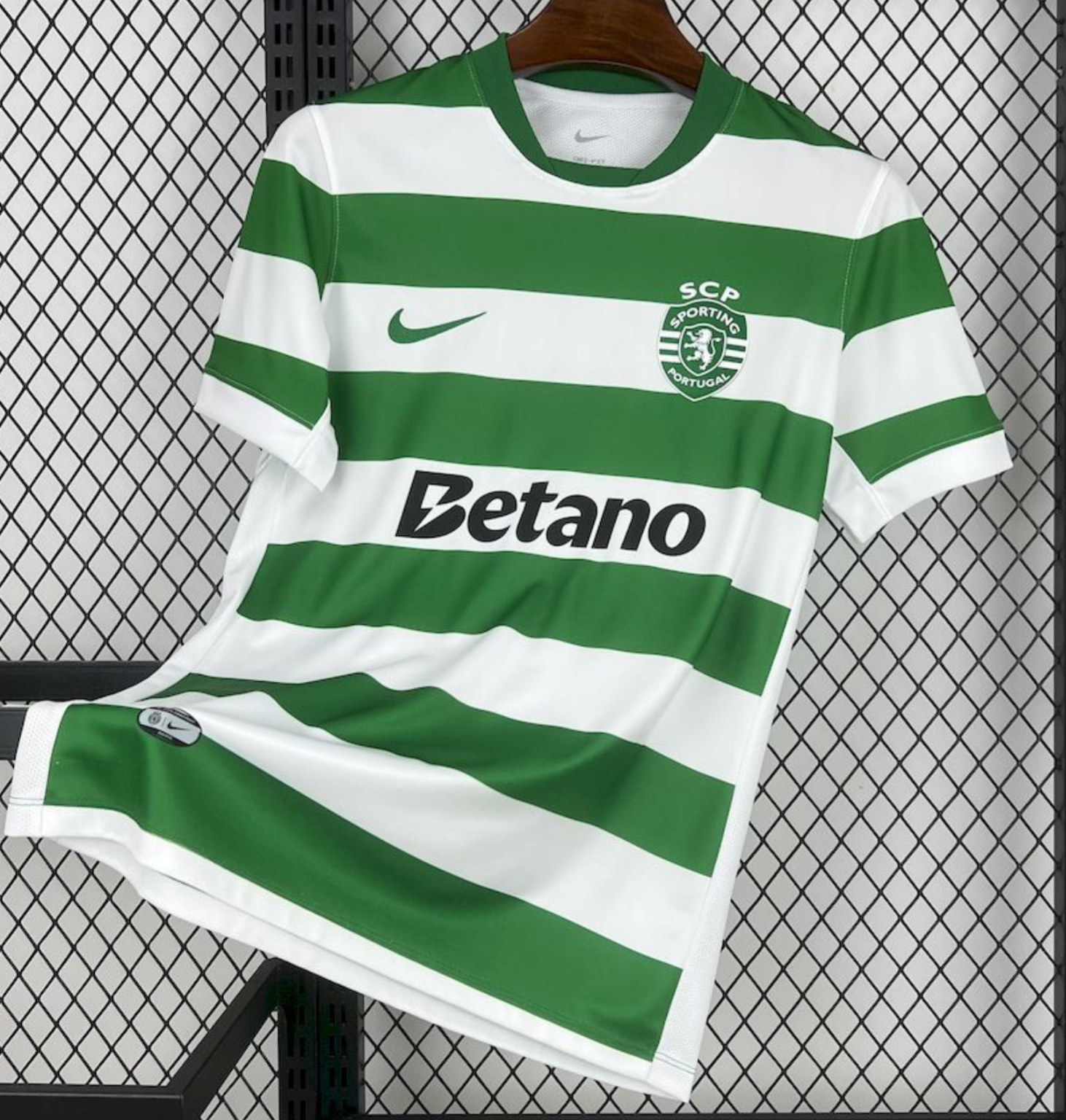 Sporting CP Home Jersey 2025-2026 | Green & White Hoops – KICKOFF Football Culture