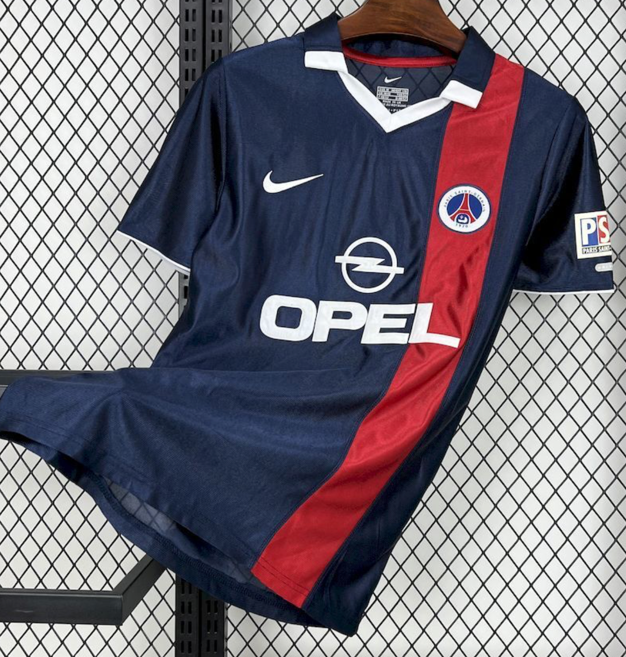 Paris Saint-Germain Retro Jersey — Ronaldinho Era Street Icon