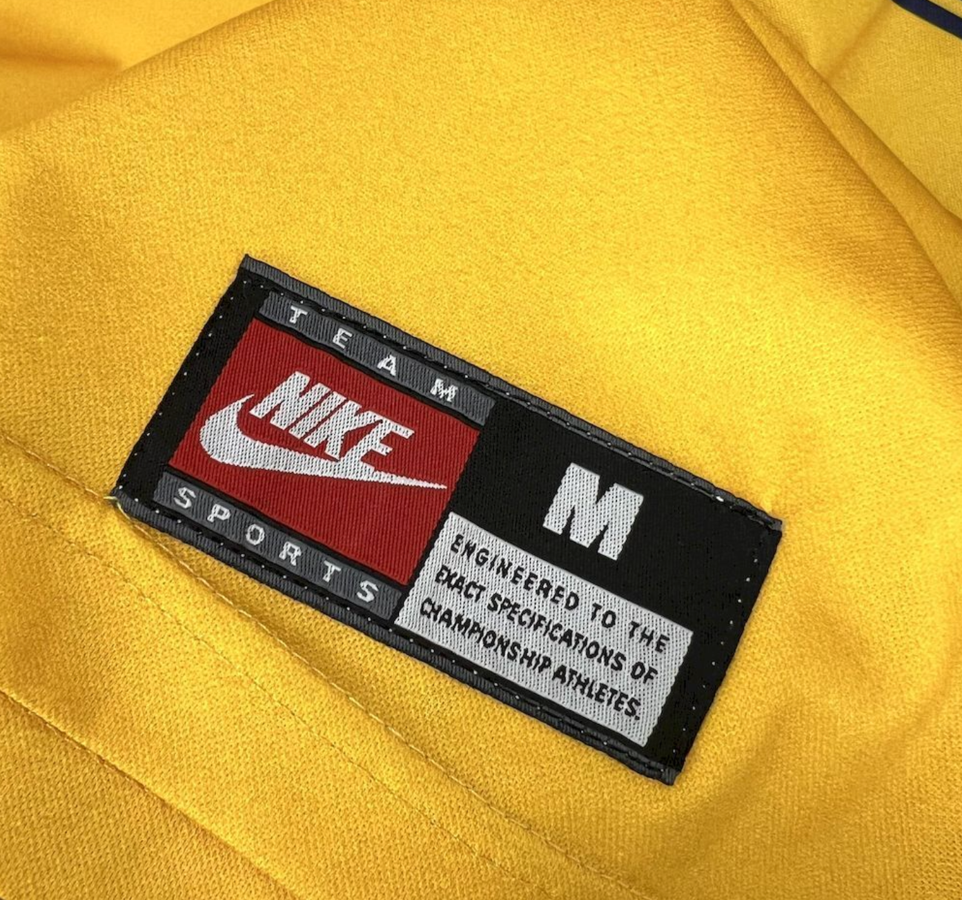 Arsenal 1997/98 Away Shirt – Champions’ Gold