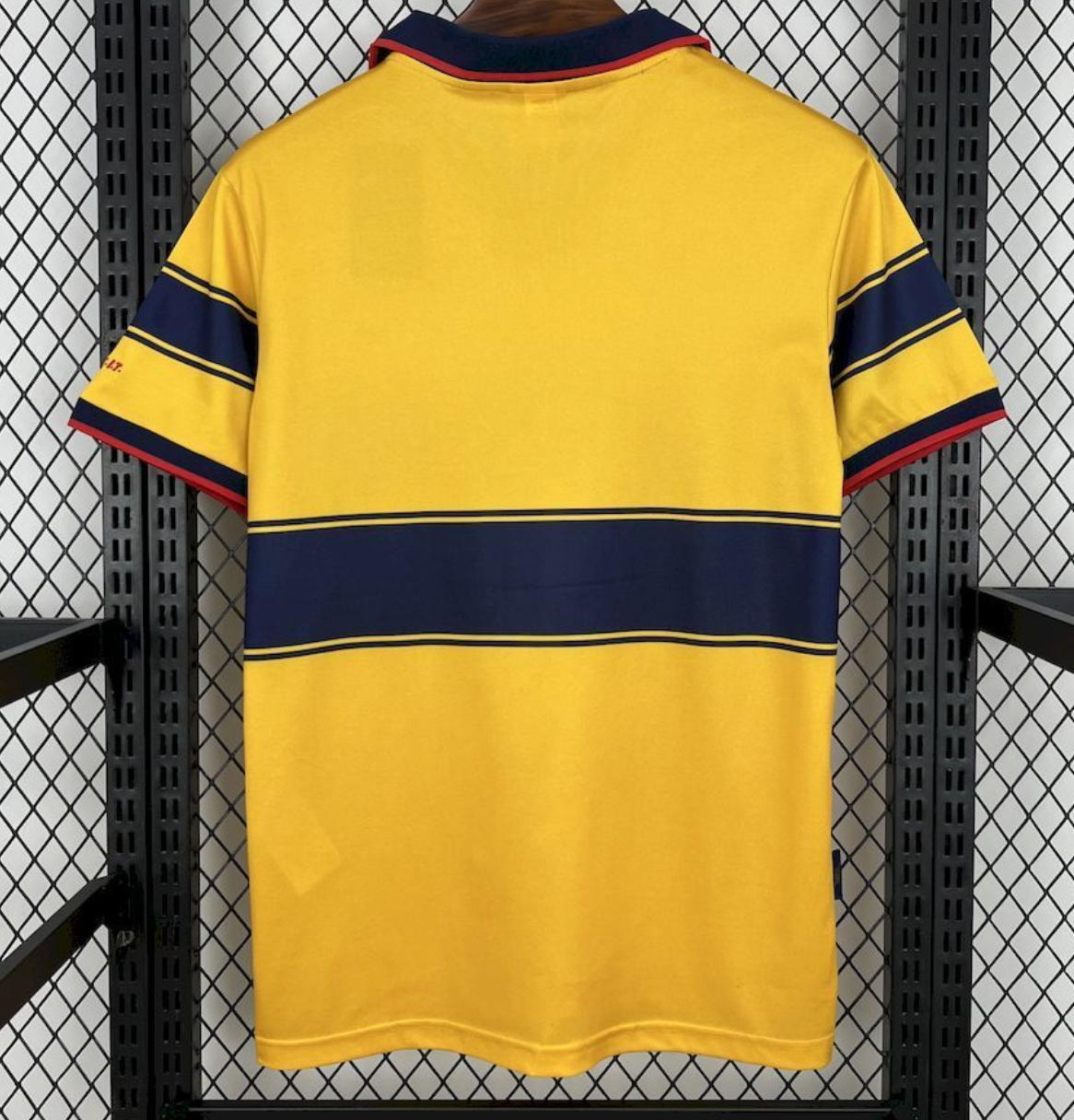 Arsenal 1997/98 Away Shirt – Champions’ Gold